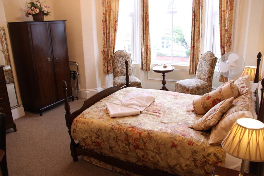 Ascot House (adults Only)
